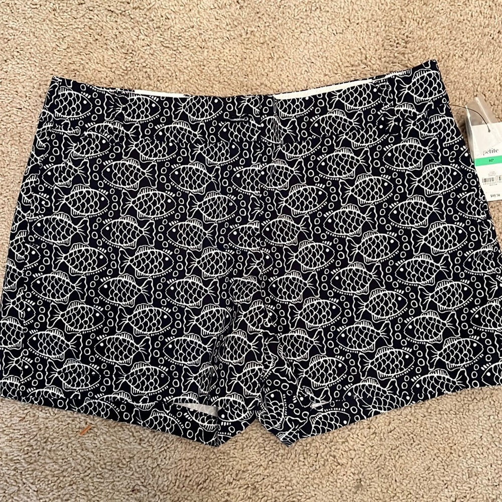 NWT Crown & Ivy 8P Fish Shorts